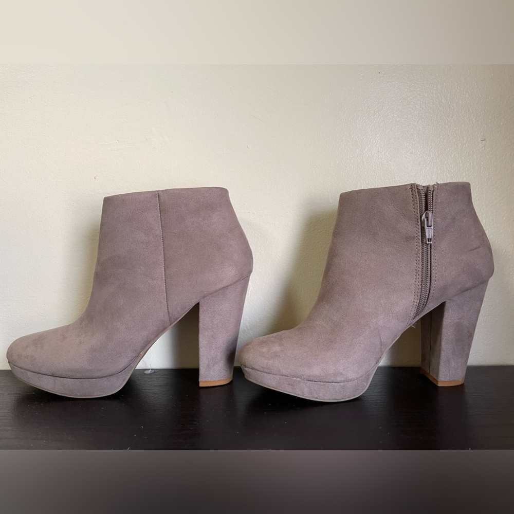 LC Lauren Conrad Blush Heeled Boots